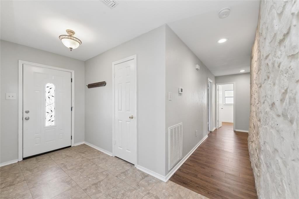 103 Melody Mall Dr - Photo 3 of 20