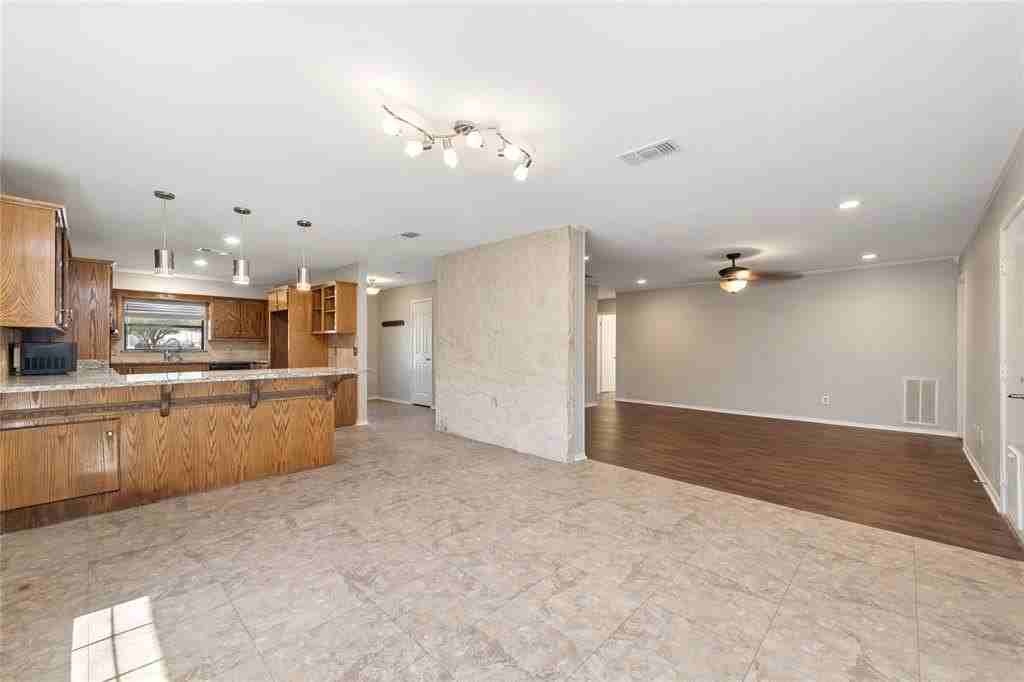 103 Melody Mall Dr - Photo 6 of 20