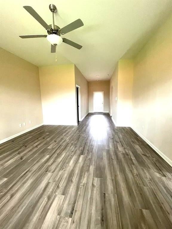 1149 Beaverwood Ln - Photo 3 of 21