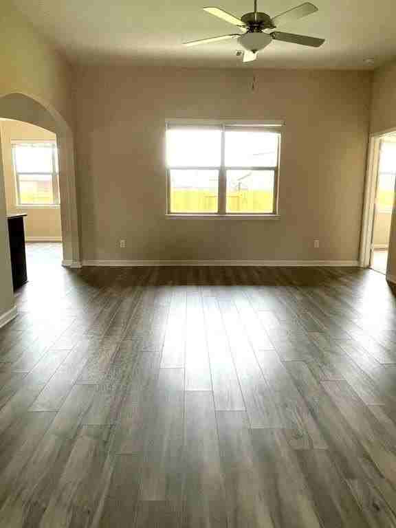 1149 Beaverwood Ln - Photo 6 of 21