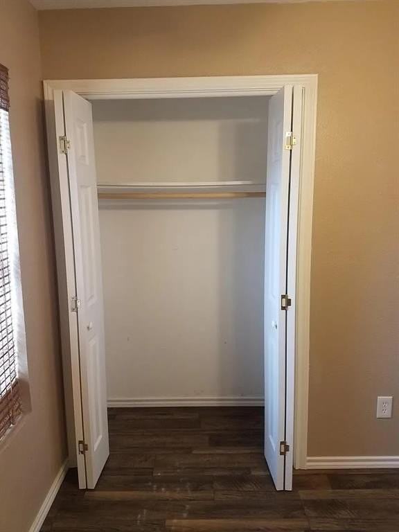 100 Lochness Ln - Photo 5 of 40