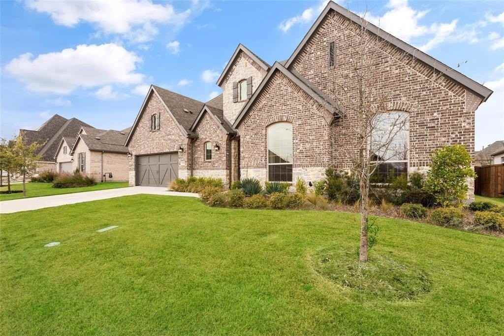 1615 Gardenia St - Photo 3 of 28