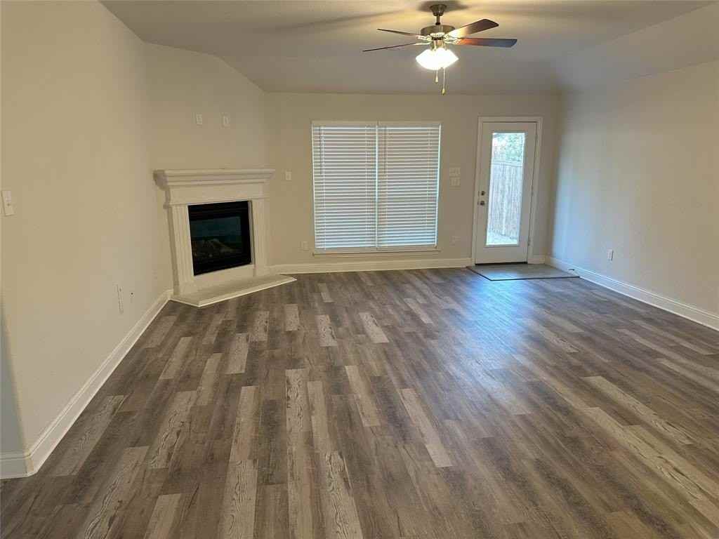 11736 Wulstone Rd - Photo 3 of 6