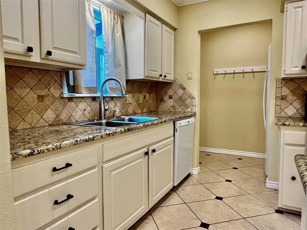 3436 Milton Ave - Photo 2 of 8