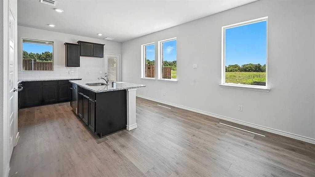 1317 Rusted Rail Dr - Photo 2 of 35