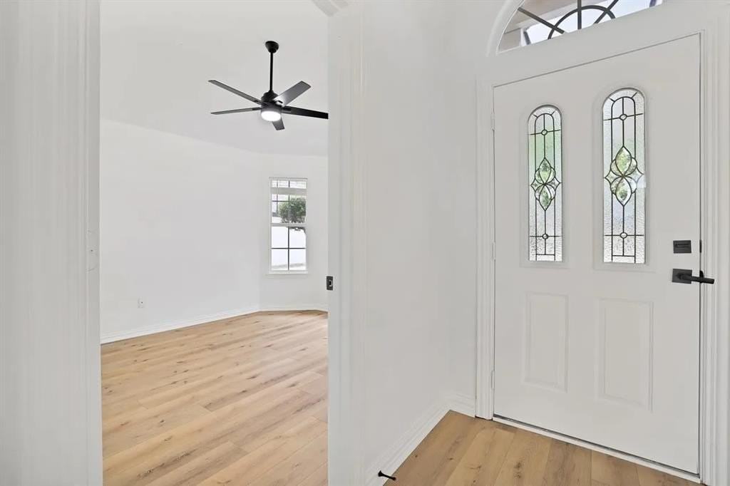 4604 Preston Bend Dr - Photo 4 of 40