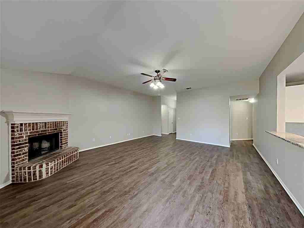 501 Marybeth Dr - Photo 4 of 16