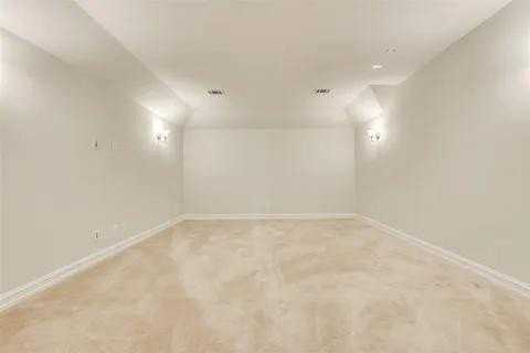 421 Windward Dr - Photo 7 of 40