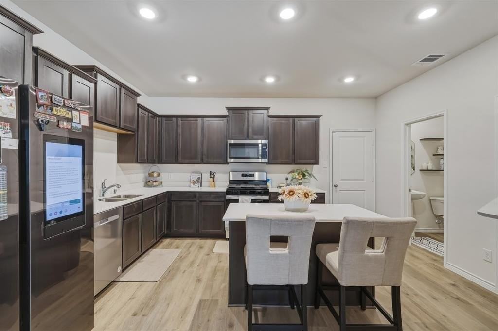 2137 Crooked Bow Dr - Photo 6 of 24