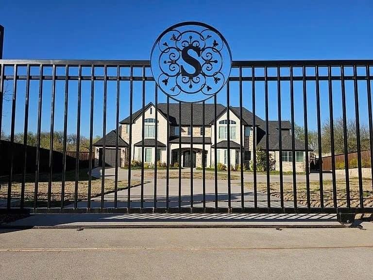 3824 Harvest Glenn St - Photo 4 of 19