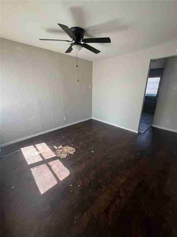 5232 Encino Rd - Photo 2 of 15