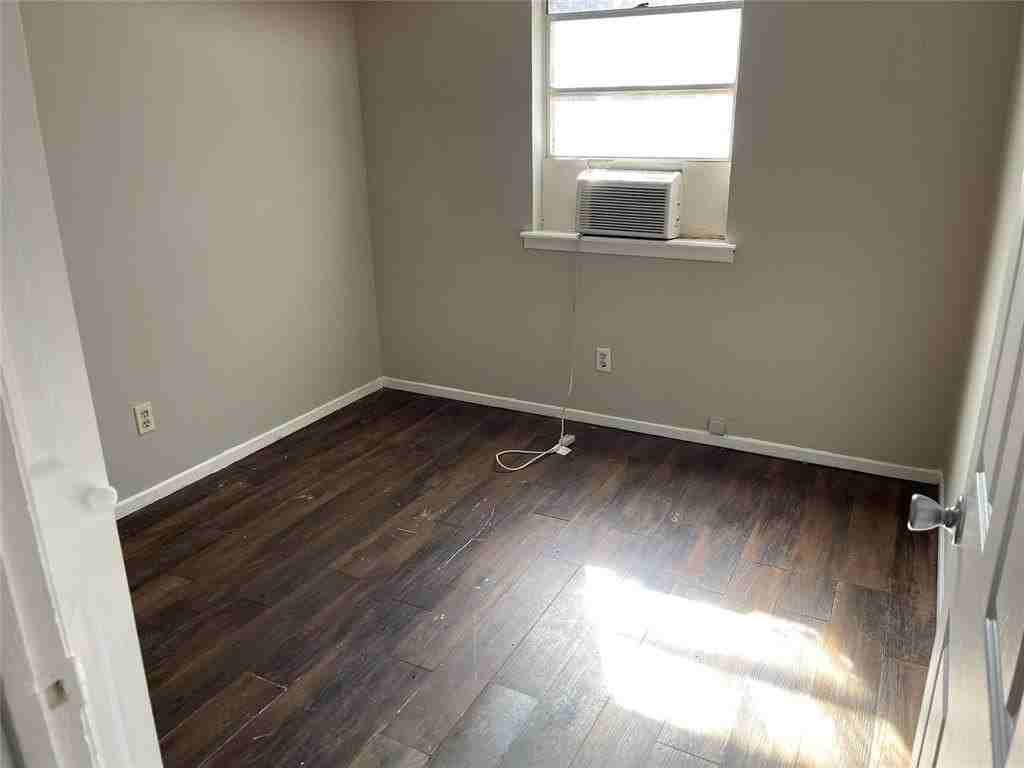 105 Effie Ln - Photo 5 of 8