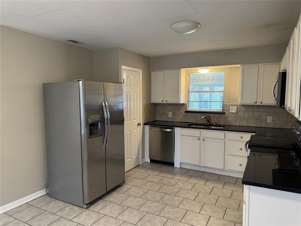 304 Burgett St - Photo 5 of 22