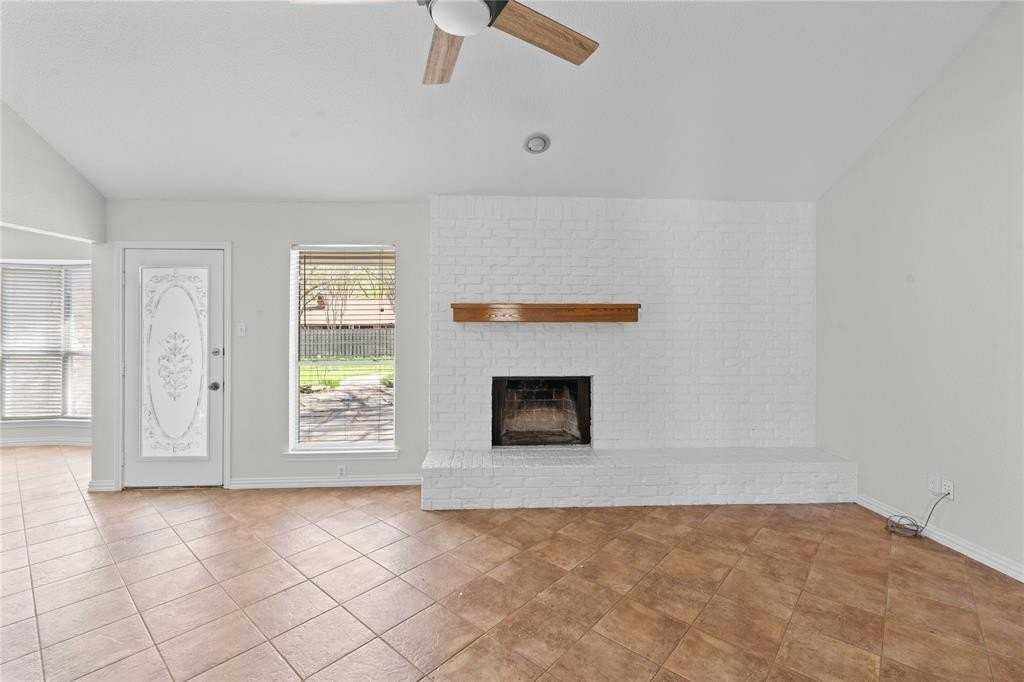 1106 Almond Dr - Photo 7 of 21