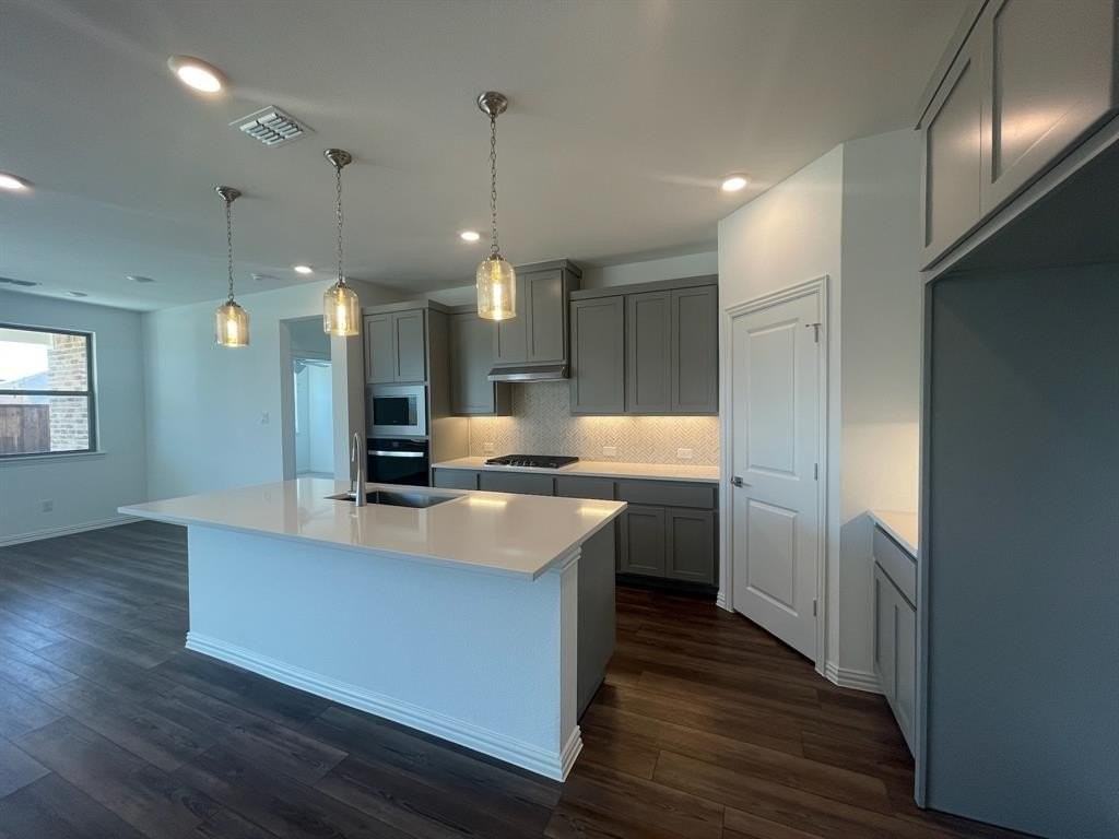 3518 Sunflower St - Photo 7 of 40