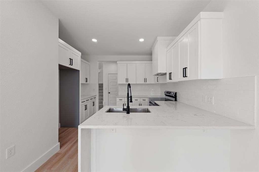 1412 Crosspointe St - Photo 5 of 24