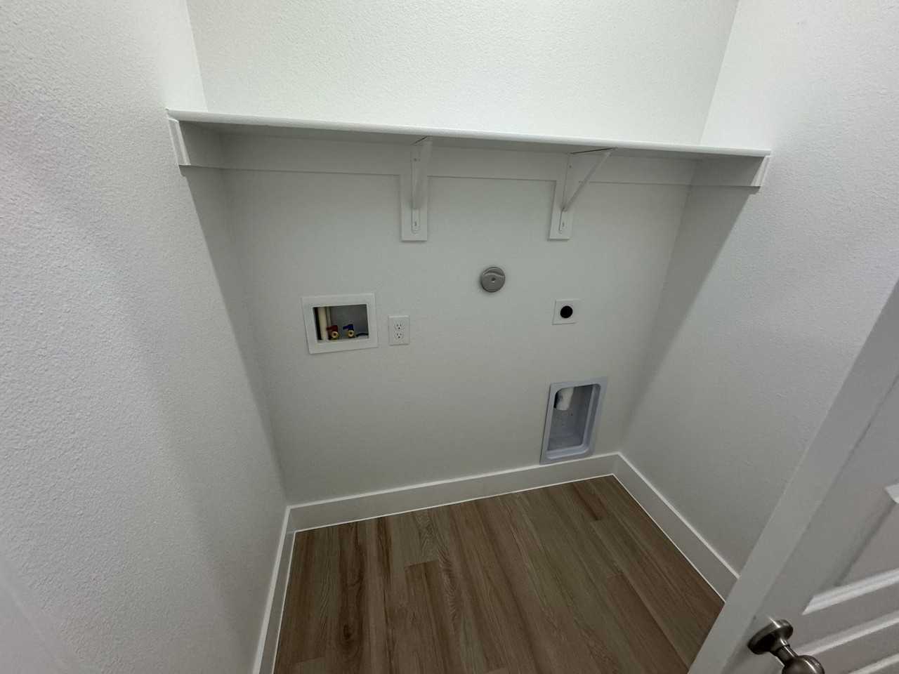 3272 Ganzer Rd W #817 - Photo 7 of 8