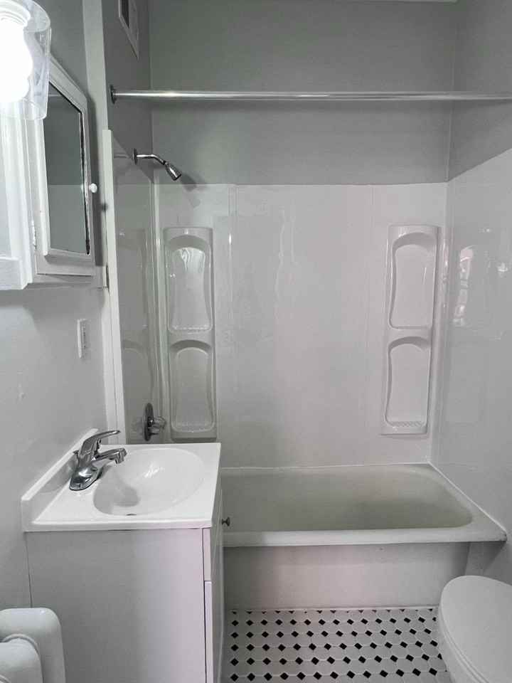 132 Jay St #15 - Photo 6 of 6