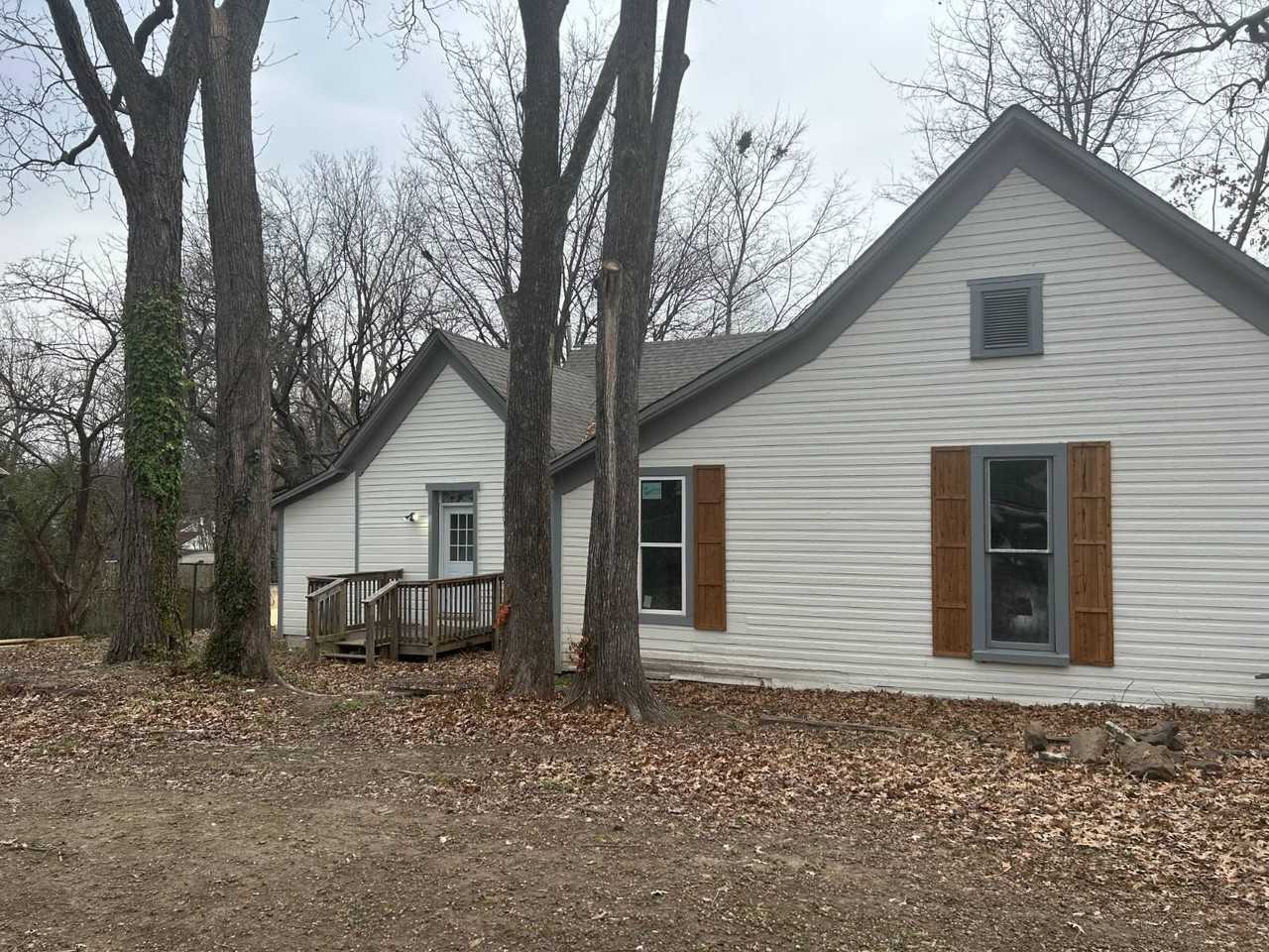 605 Byars St - Photo 2 of 22