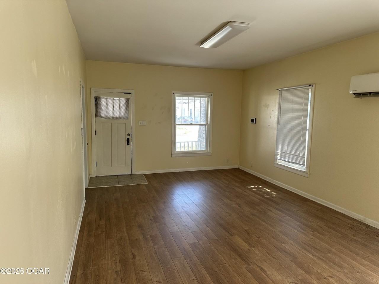 2106 S Joplin Ave - Photo 5 of 12