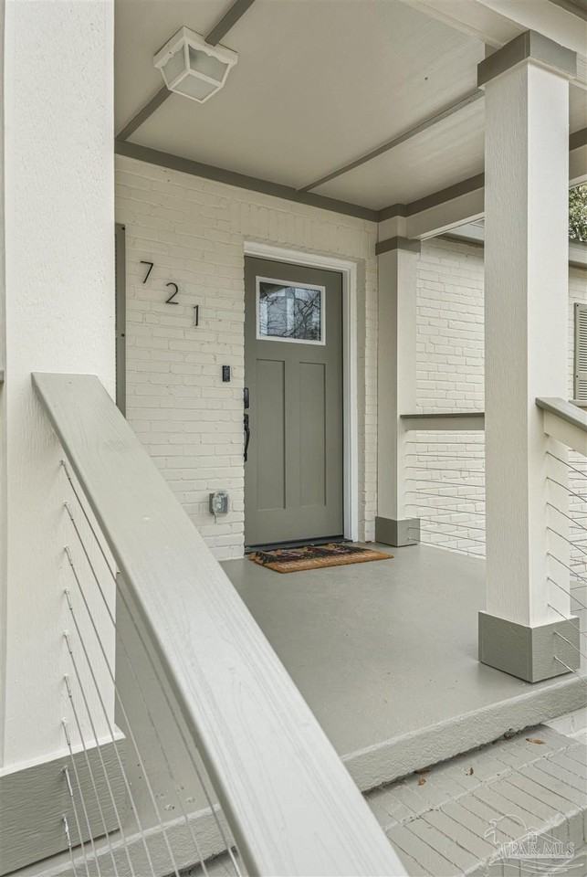 721 W Jordan St - Photo 3 of 28