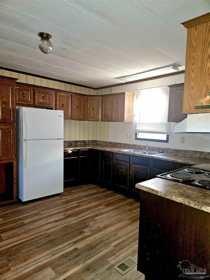 649 N Highway 95a - Photo 5 of 16