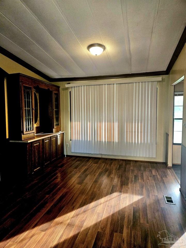 649 N Highway 95a - Photo 6 of 16