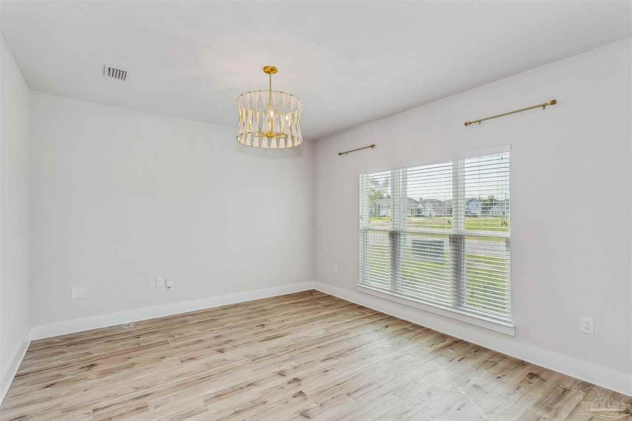 3285 Southwind Dr - Photo 7 of 50