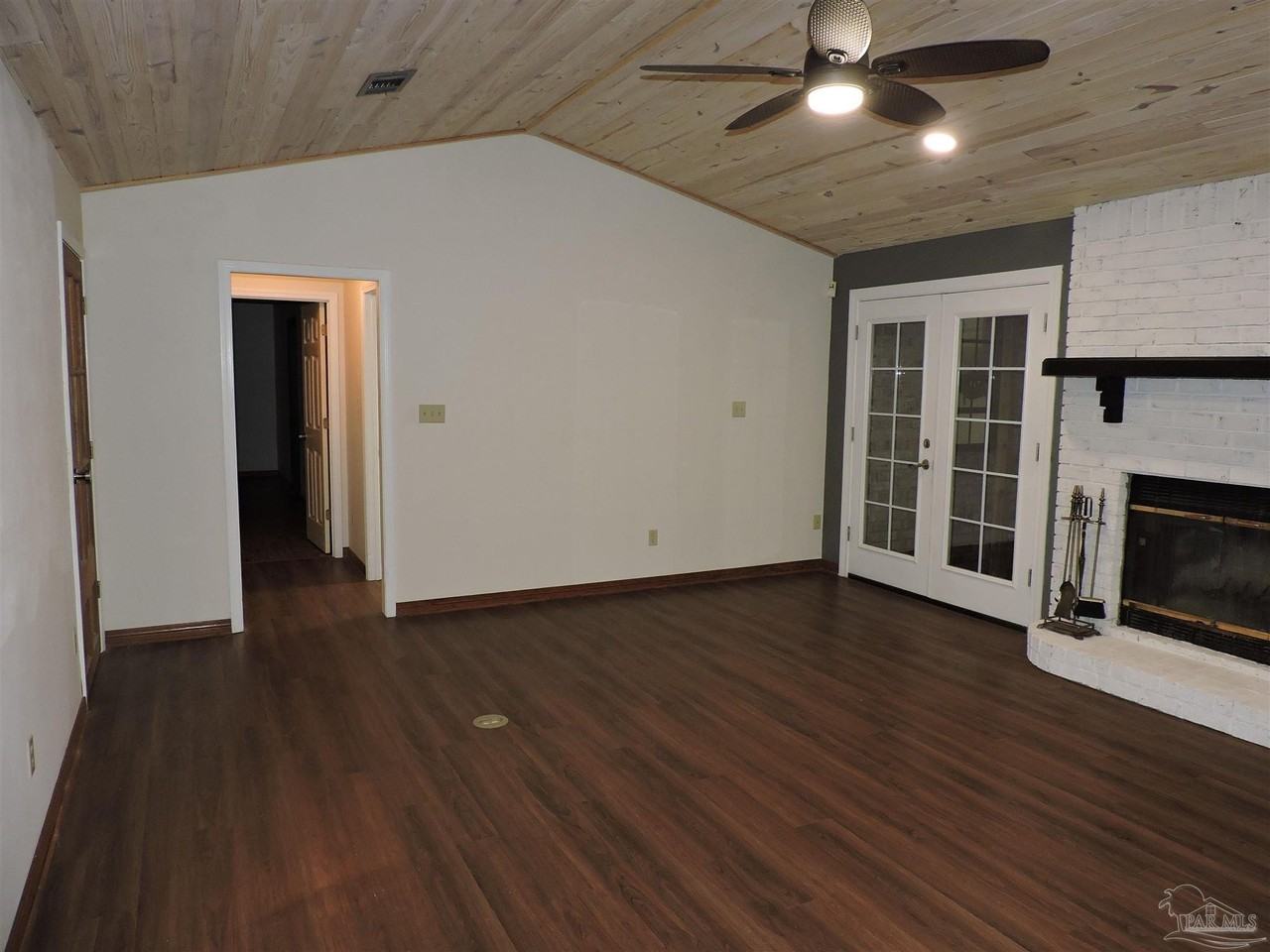 3223 Windmill Cir - Photo 6 of 28