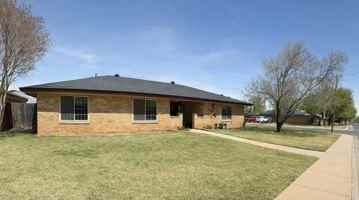 featured image of 3900 Douglas Ave