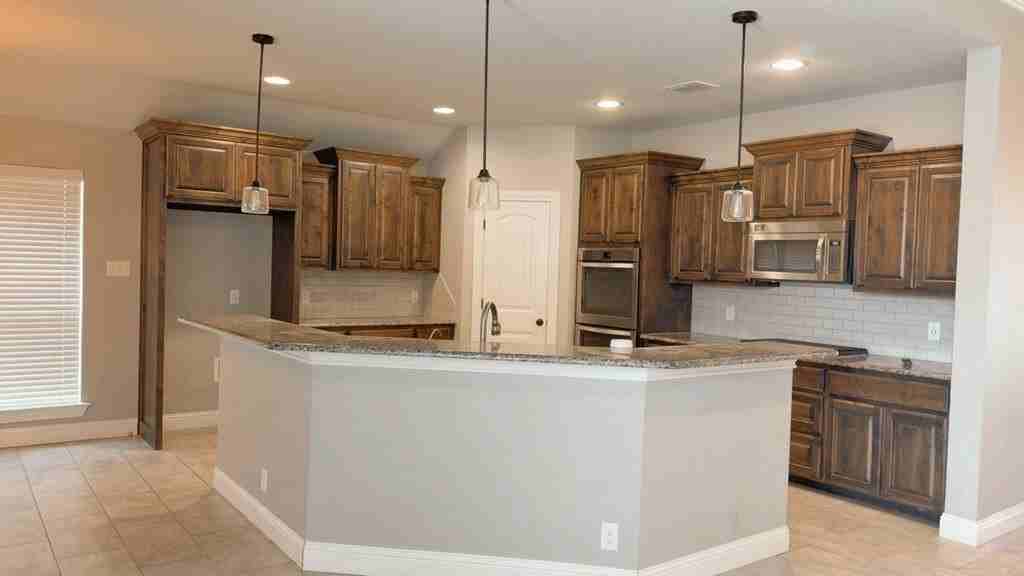 5901 Frio Dr - Photo 4 of 16