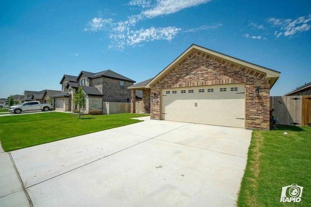 3917 Yorkshire Dr - Photo 3 of 33