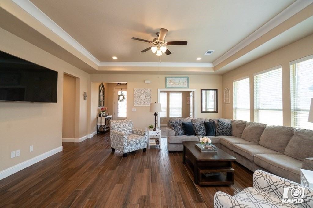 3917 Yorkshire Dr - Photo 7 of 33