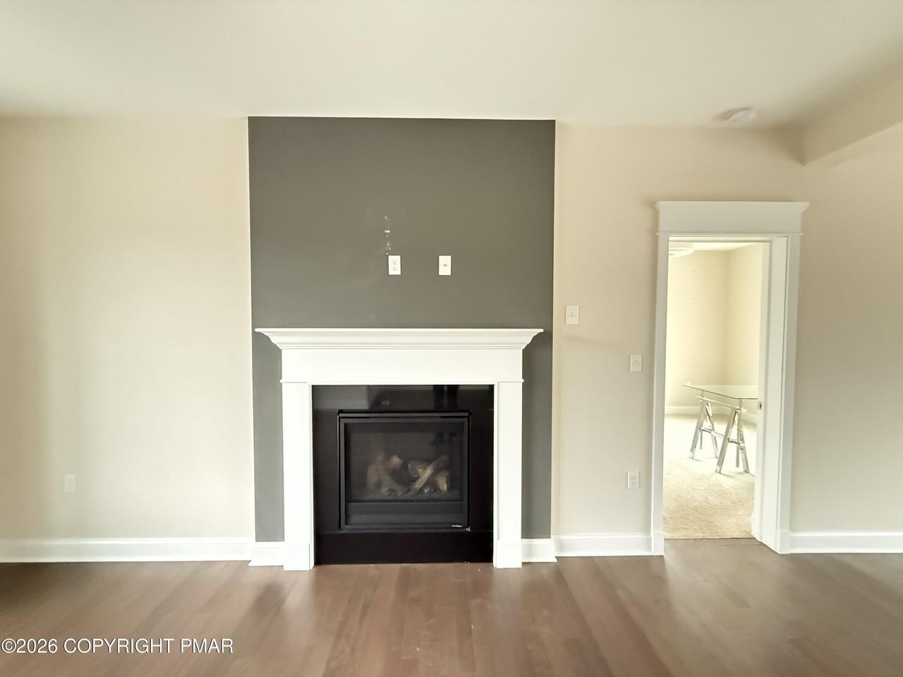 584 Westlake Dr - Photo 7 of 31