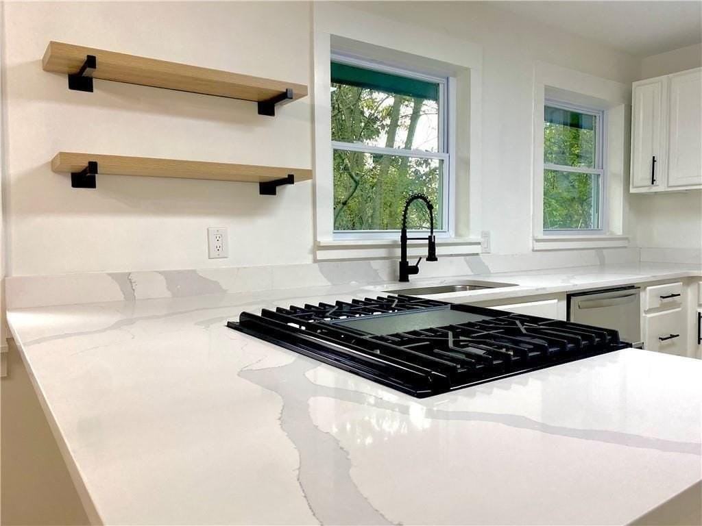 1400 North Ave Nw - Photo 4 of 11