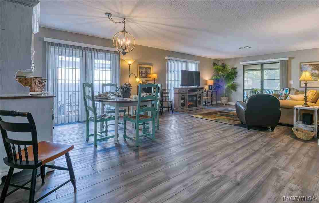 23 Dogwood Dr - Photo 3 of 46