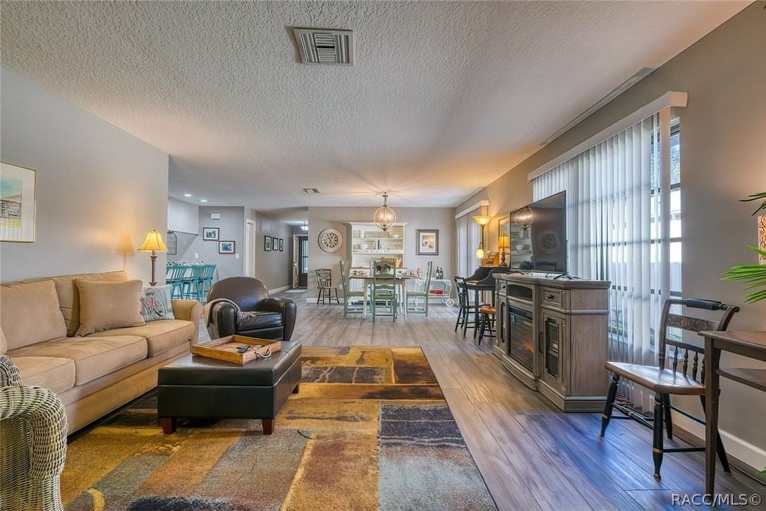 23 Dogwood Dr - Photo 6 of 46