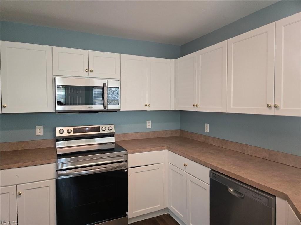 1512 Marsh St - Photo 4 of 24