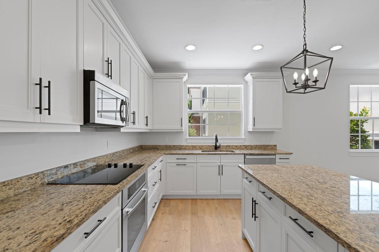 135 N Cannery Row Cir - Photo 6 of 45