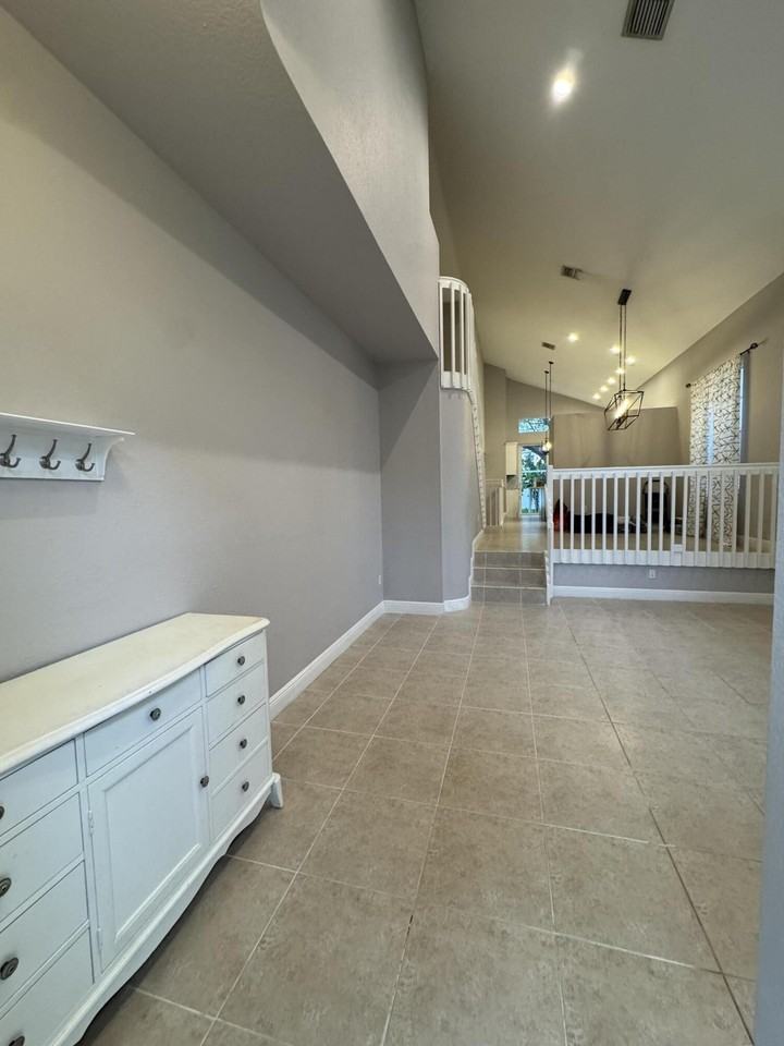 1251 Oakwater Dr - Photo 2 of 19