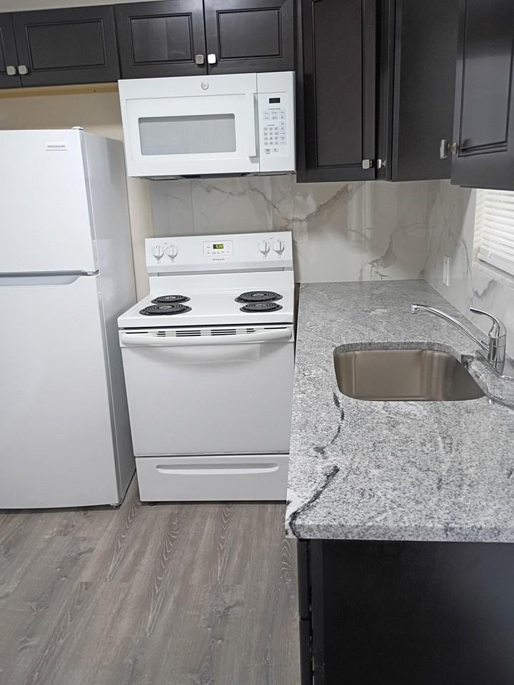 1501 Nw 43rd Ave Apt 204 - Photo 4 of 9