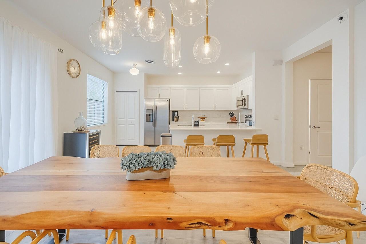 20600 Ne 2nd Ct - Photo 4 of 23