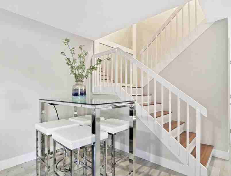 2117 21st Ct - Photo 5 of 10