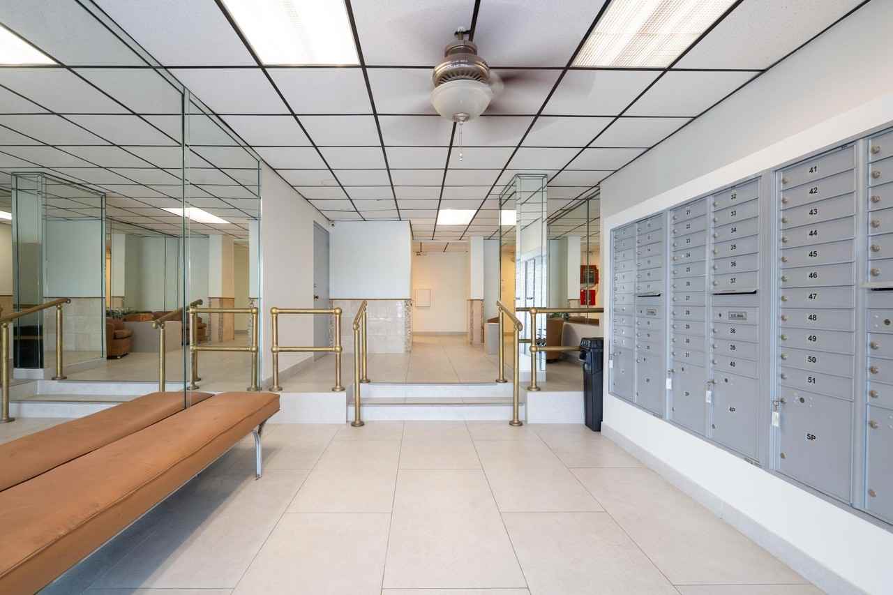 2200 E Hallandale Beach Blvd Apt 202 - Photo 4 of 28