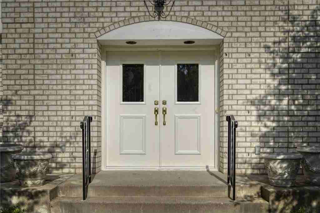 5721 Londonderry Rd - Photo 5 of 50