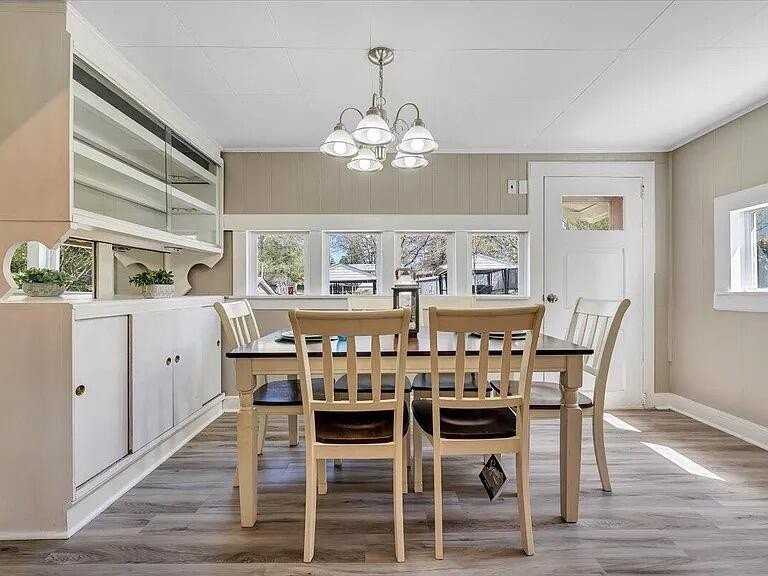 1735 20th St Ne - Photo 6 of 14