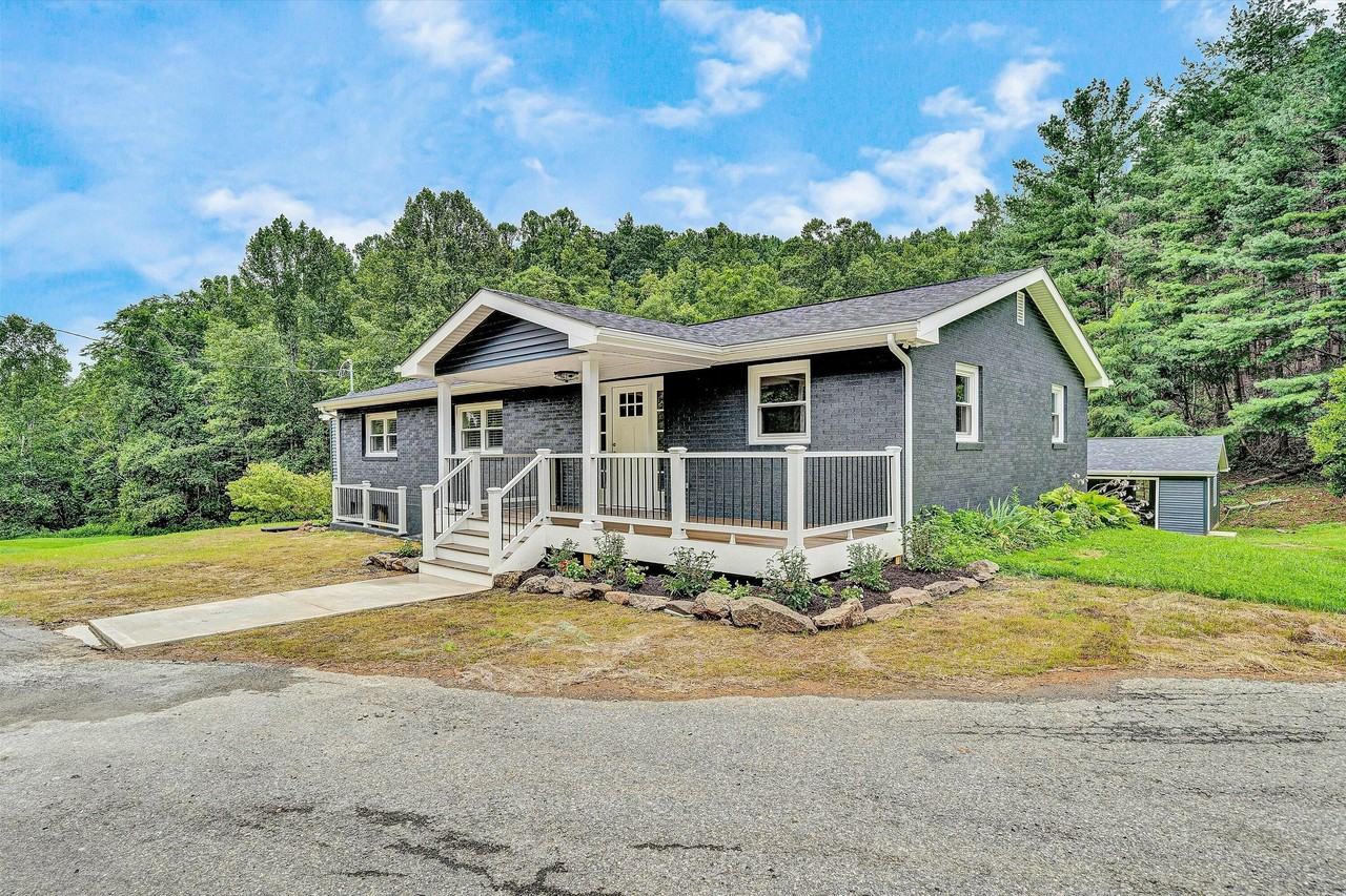 251 Meadow Branch Rd - Photo 2 of 34