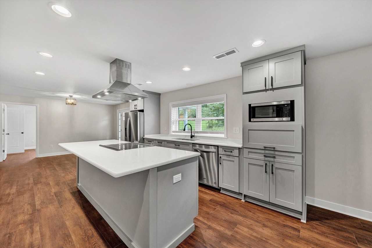 251 Meadow Branch Rd - Photo 6 of 34