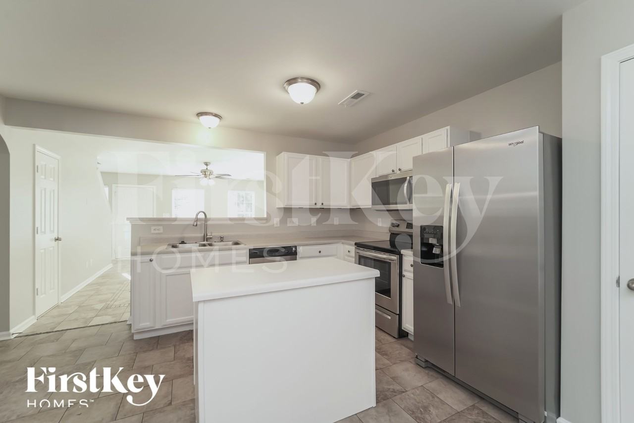 11303 Joe Morrison Ln - Photo 7 of 15