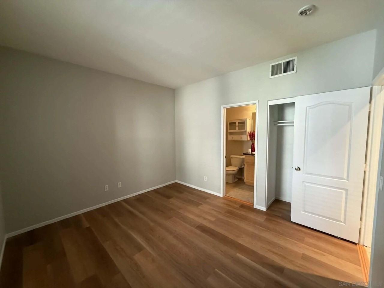 746 Broadway 13 - Photo 6 of 7